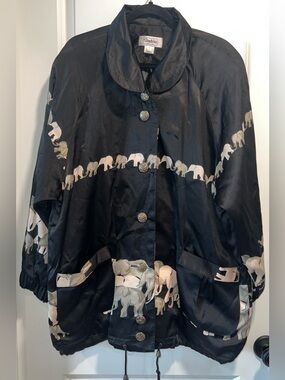 Sophia Vintage Woman’s Satin Elephant Print Jacket in Black Size S/M